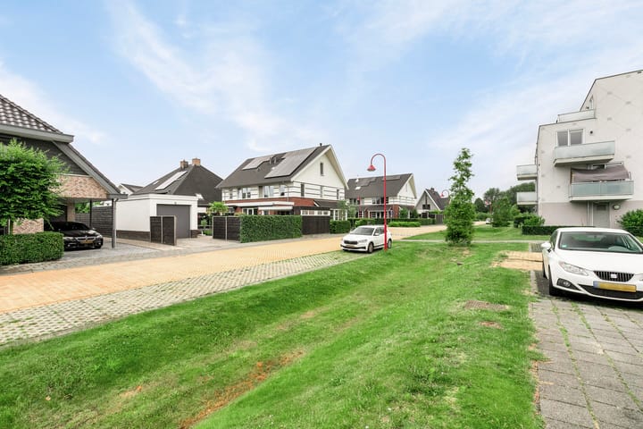 Foto 25 van Saparua 77