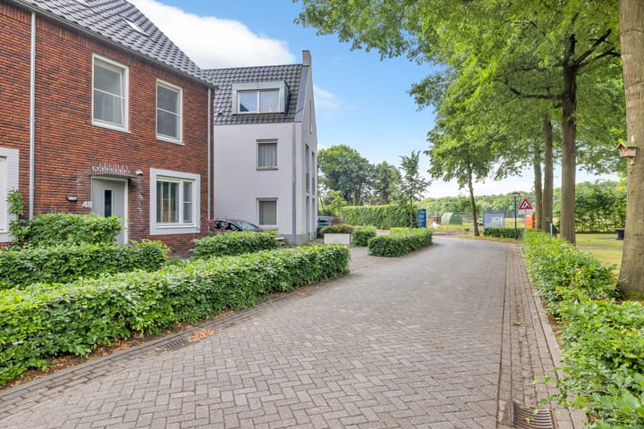 Foto 9 van Den Heuvel 48