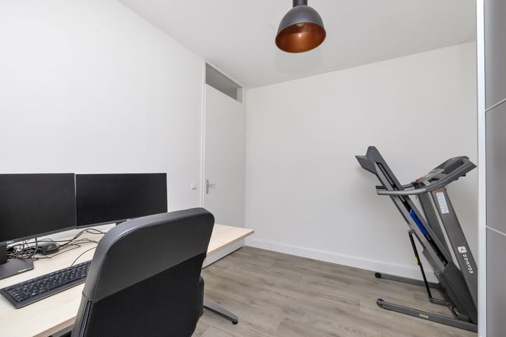 Foto 28 van Den Heuvel 48