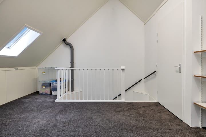 Foto 37 van Den Heuvel 48