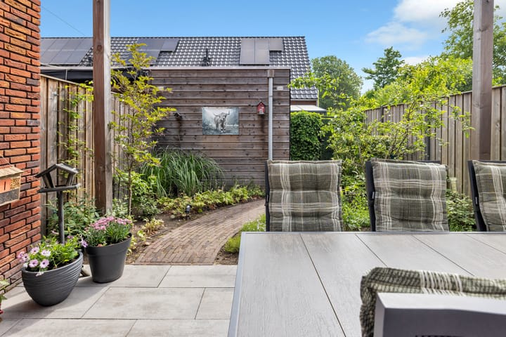 Foto 39 van Den Heuvel 48