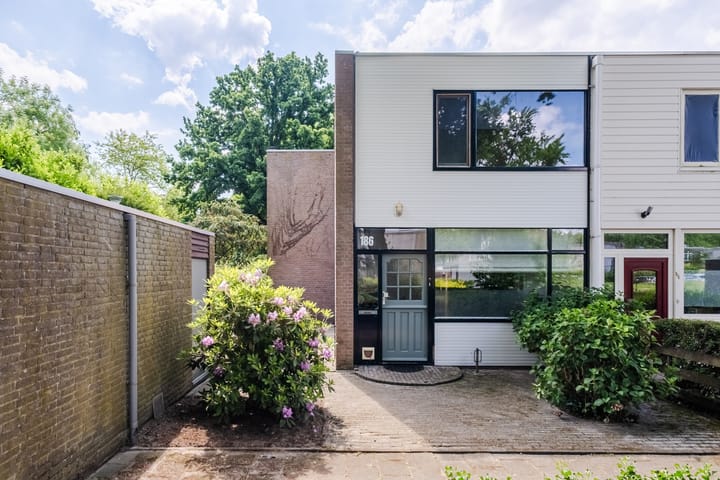 Foto 1 van Adelaartlaan 186