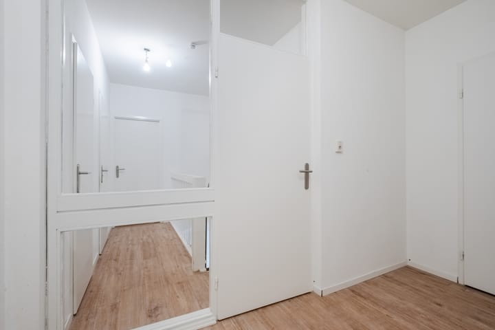 Foto 19 van Adelaartlaan 186