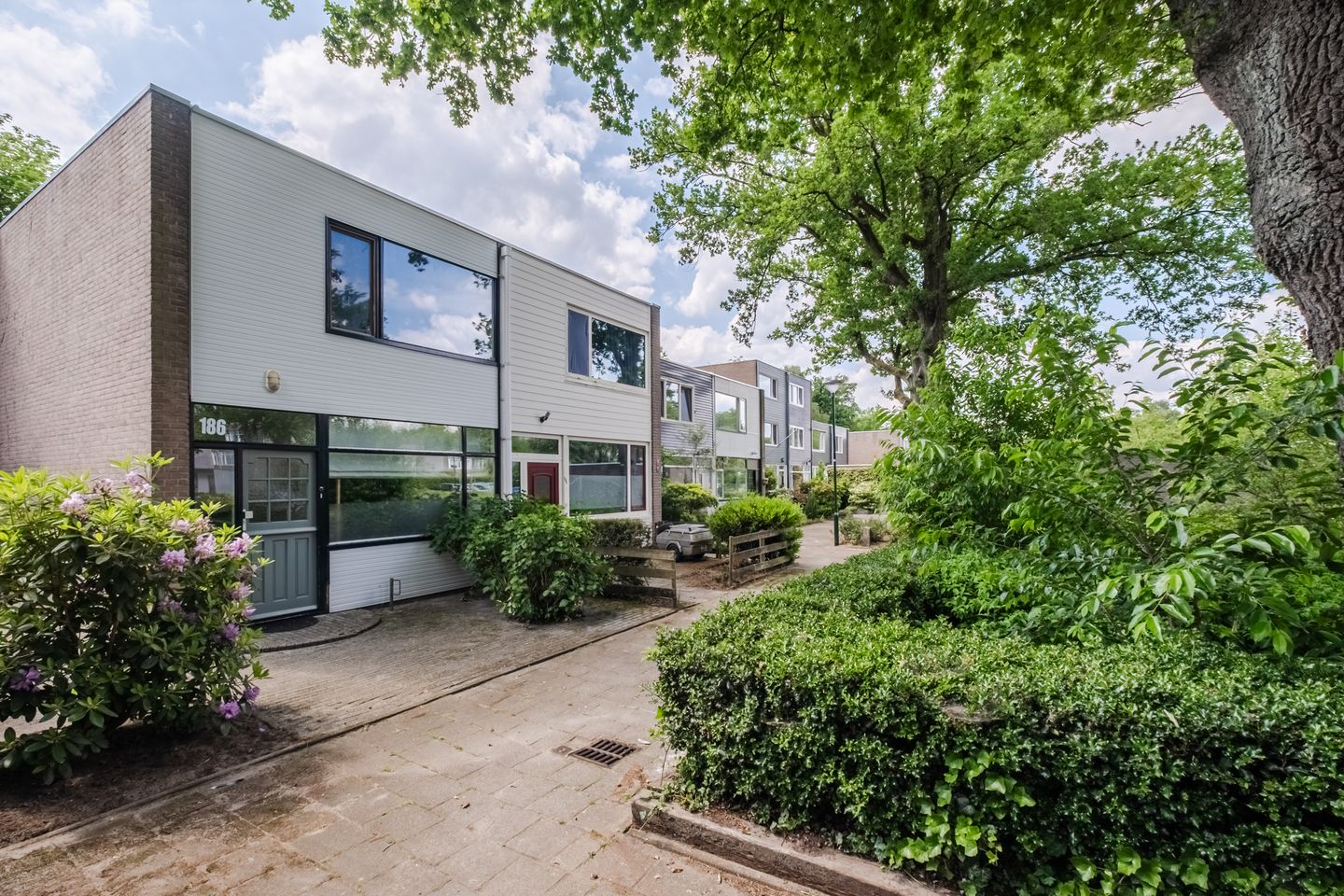 Foto 29 van Adelaartlaan 186