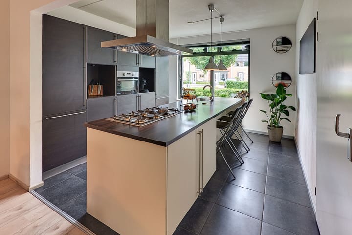 Foto 4 van Barbershopdreef 40