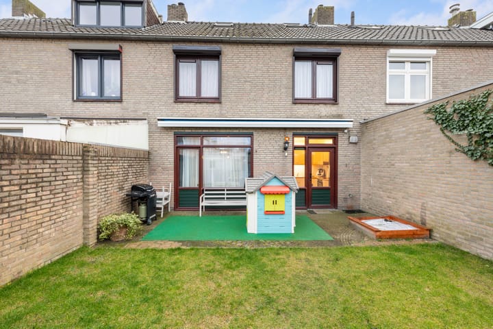 Photo 32 of Johannes Vermeerlaan 110