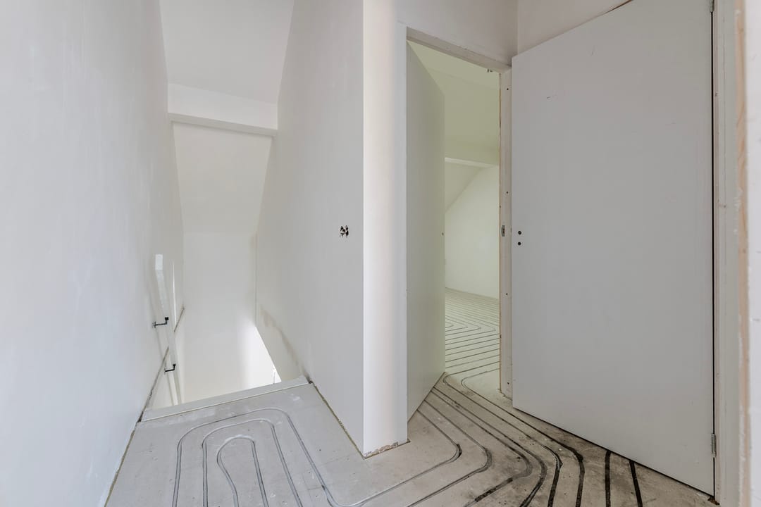 Photo 13 of van Oosthuyselaan 79-B