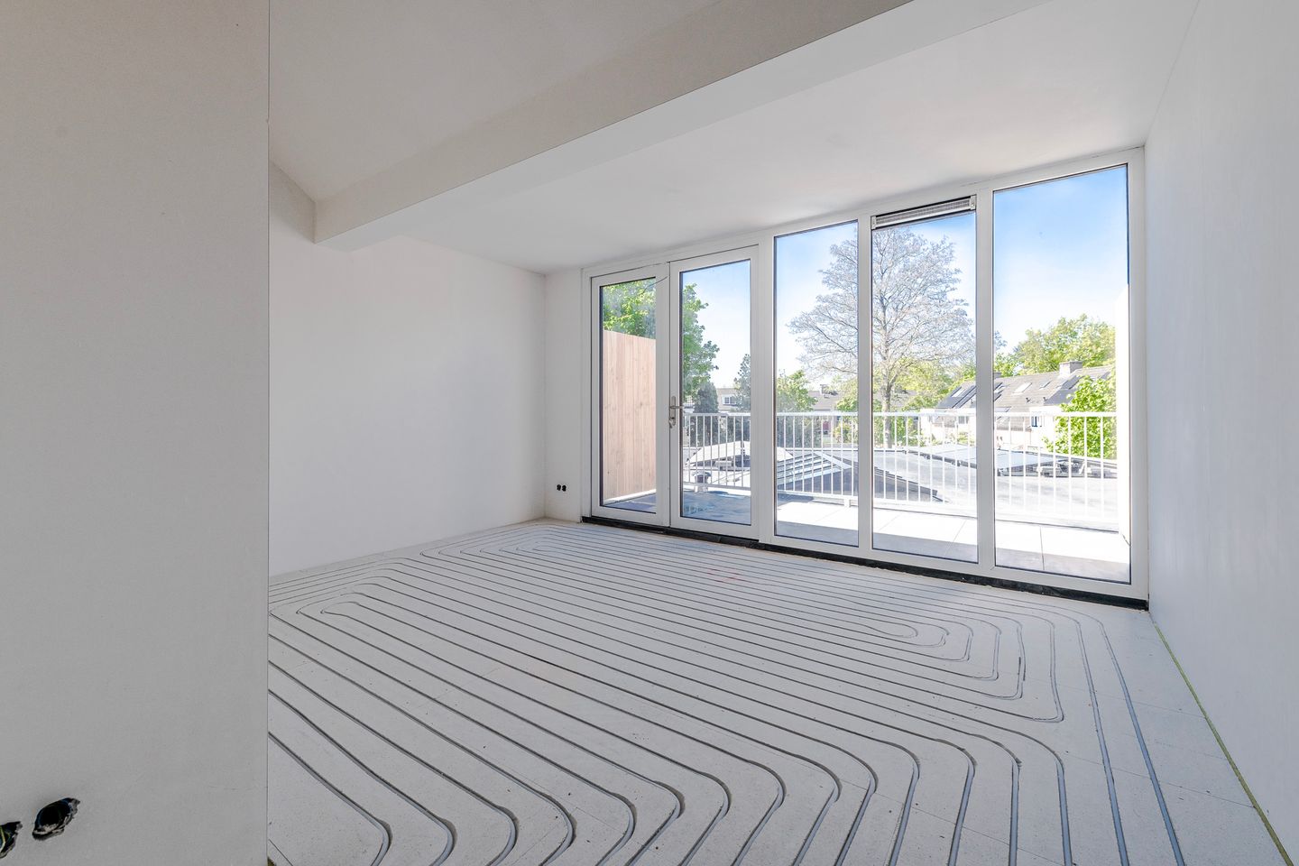 Photo 14 of van Oosthuyselaan 79-B