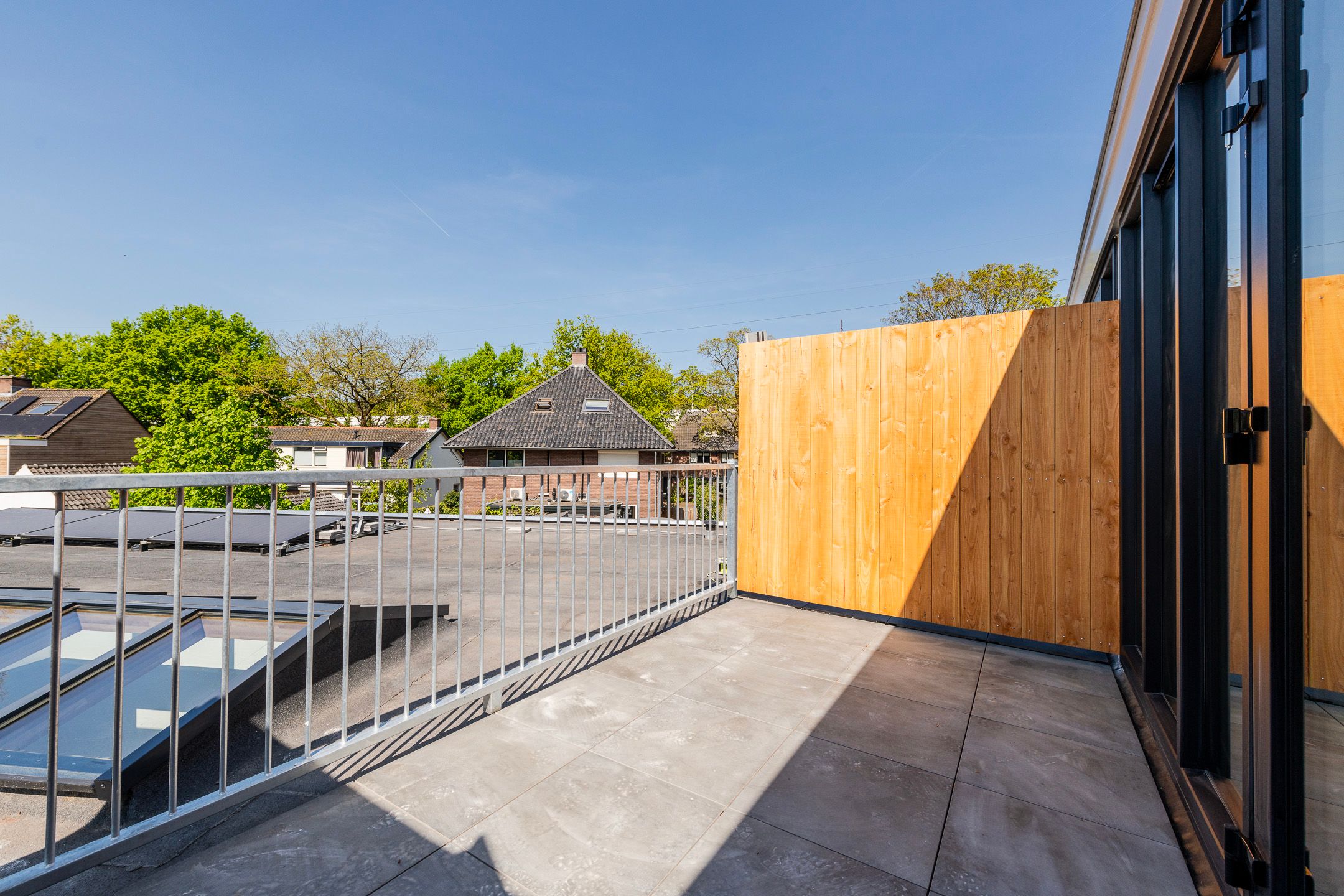 Photo 18 of van Oosthuyselaan 79-B