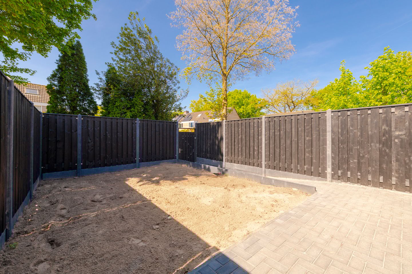 Photo 20 of van Oosthuyselaan 79-B