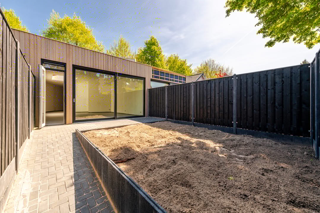 Photo 22 of van Oosthuyselaan 79-B