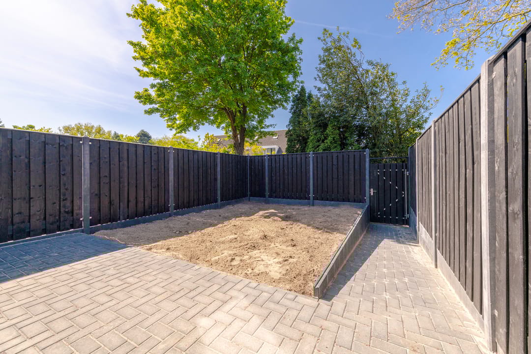 Photo 23 of van Oosthuyselaan 79-B