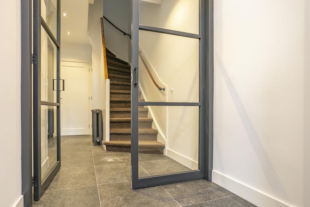 Photo 2 of Storm van 's-Gravesandeweg 75