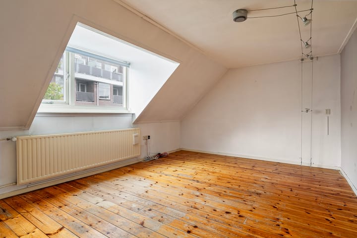 Foto 15 van Godevaert Montensstraat 17