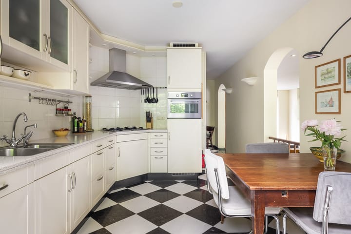 Foto 12 van Prins Bernhardlaan 13