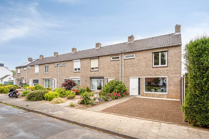 Photo 8 of Vleeshouwersdreef 4