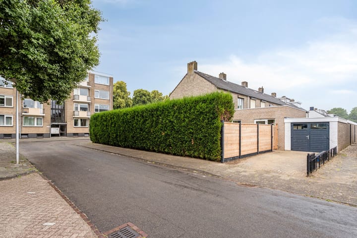 Photo 30 of Vleeshouwersdreef 4