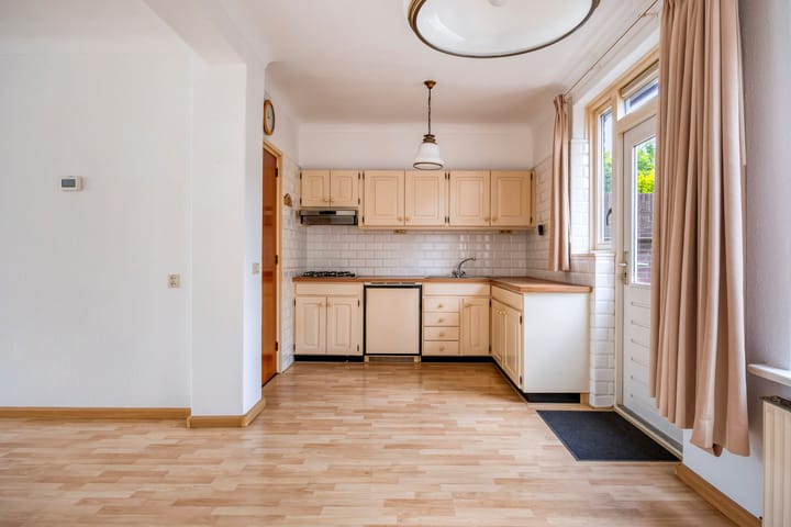 Foto 3 van Jan van Galenstraat 12