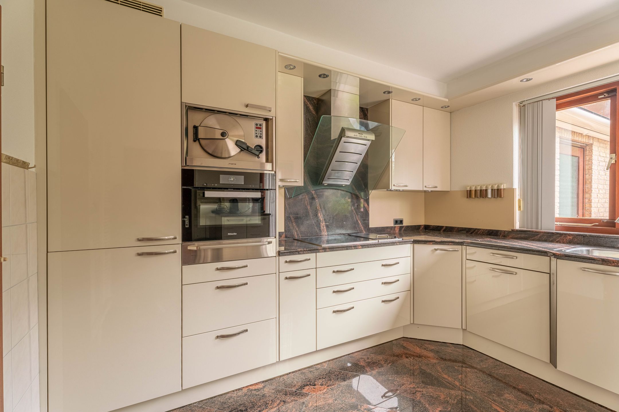 Foto 9 van Wilgenlaan 1