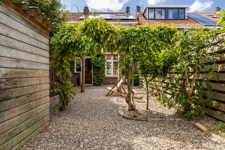 Foto 23 van Frederik Ruyschstraat 20