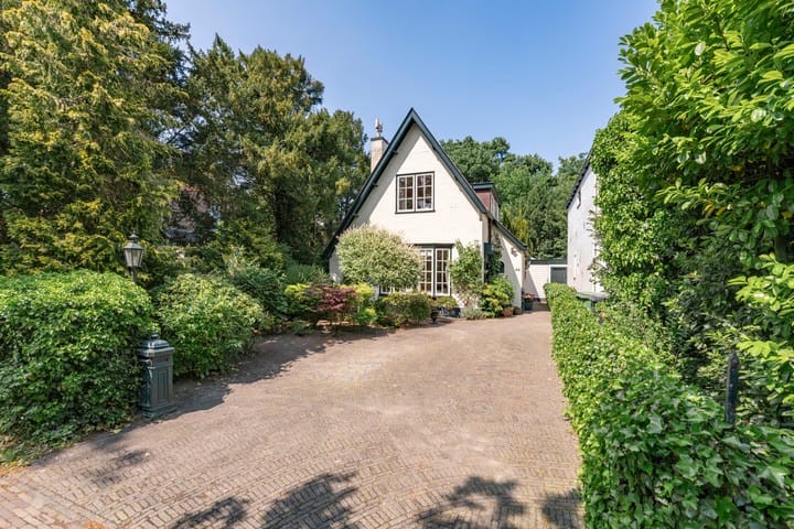 Foto 1 van Van Merlenlaan 44