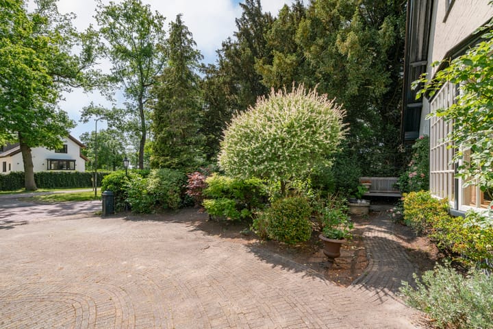 Foto 68 van Van Merlenlaan 44