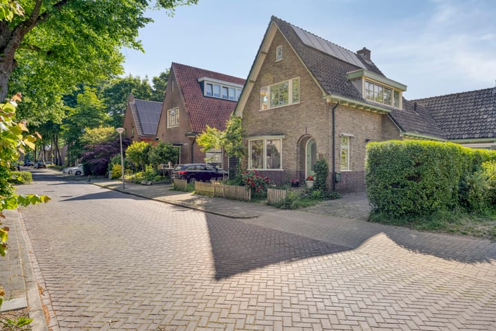 Foto 45 van IJsbaanstraat 8