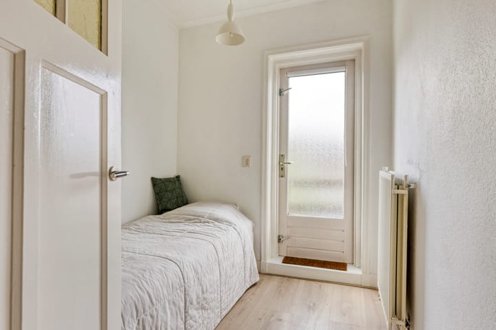 Foto 25 van Merelstraat 90