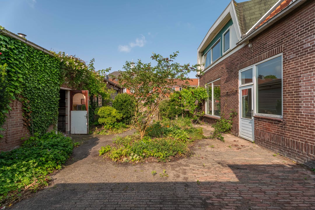 Photo 32 of Burgemeester Meijboomstraat 24