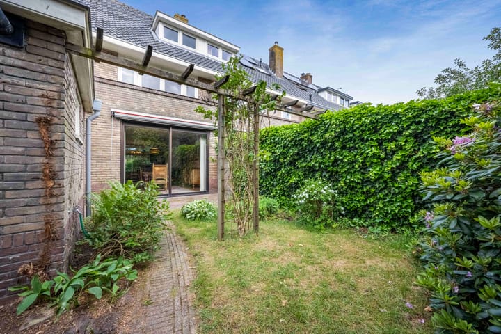 Foto 37 van Johan de Wittstraat 31