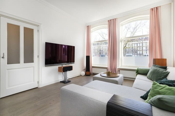 Photo 2 of Nassaukade 24-H