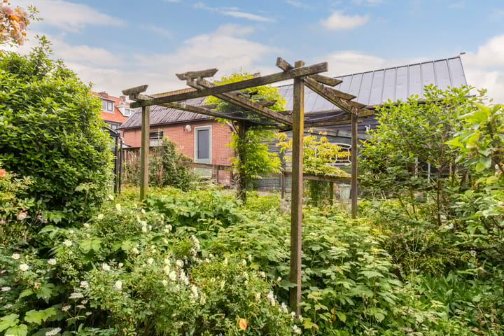 Foto 24 van Voorstraat 47