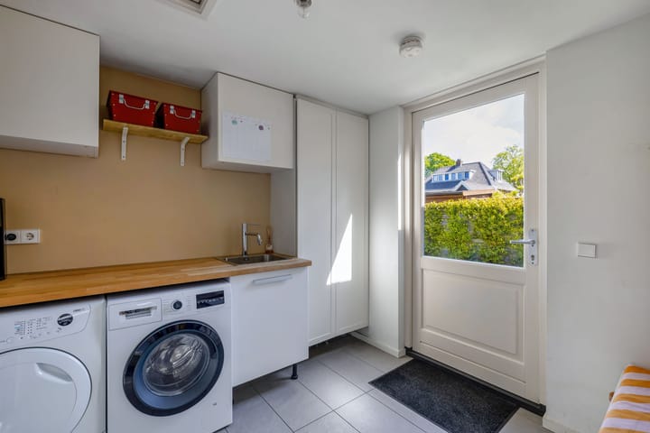 Photo 16 of Kortenaerstraat 10