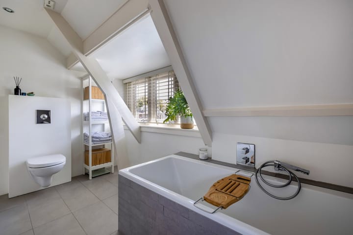 Photo 28 of Kortenaerstraat 10