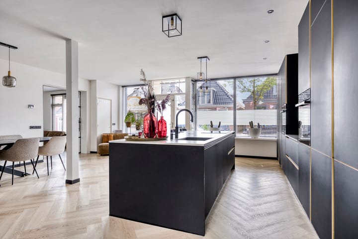 Foto 12 van Buorren 54