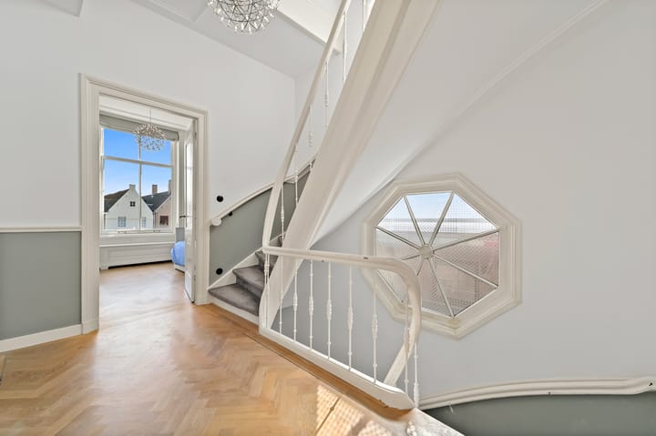 Photo 60 of Spoorsingel 46