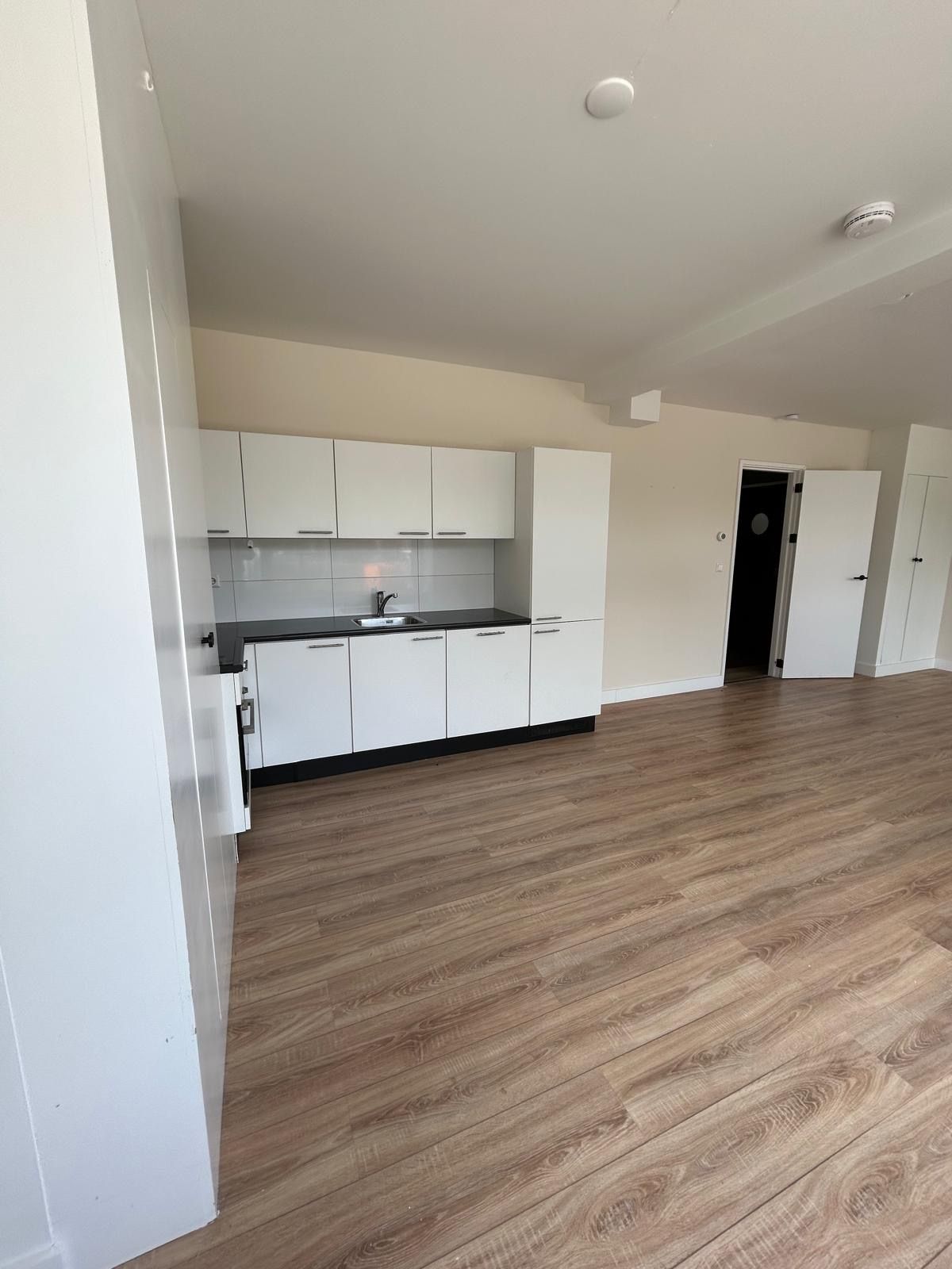 Foto 6 van Pleinweg 8-B