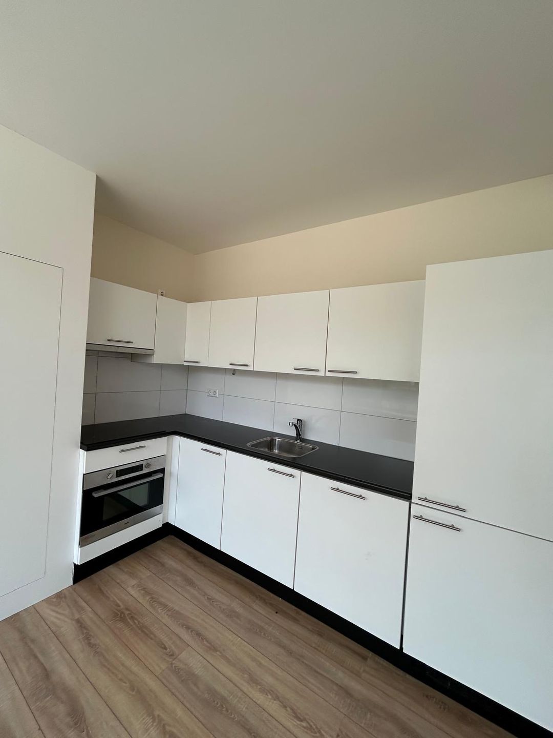 Foto 8 van Pleinweg 8-B