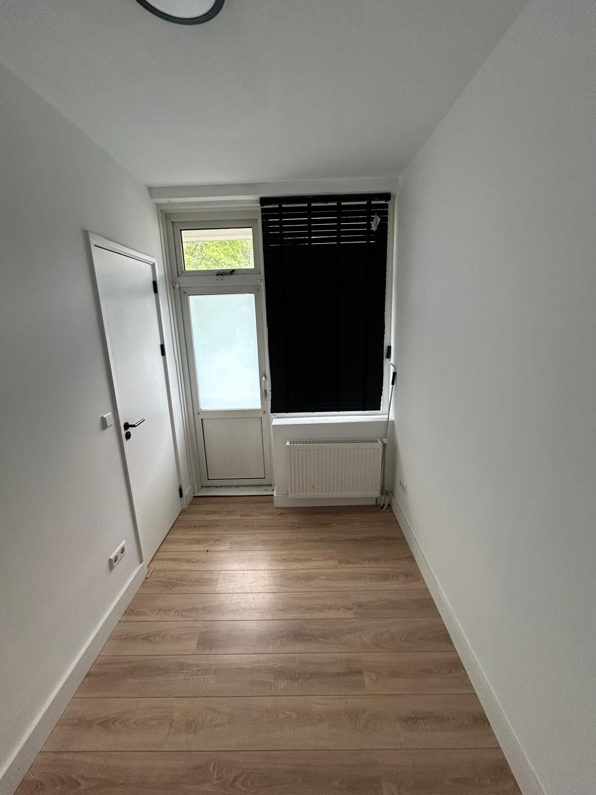 Foto 12 van Pleinweg 8-B