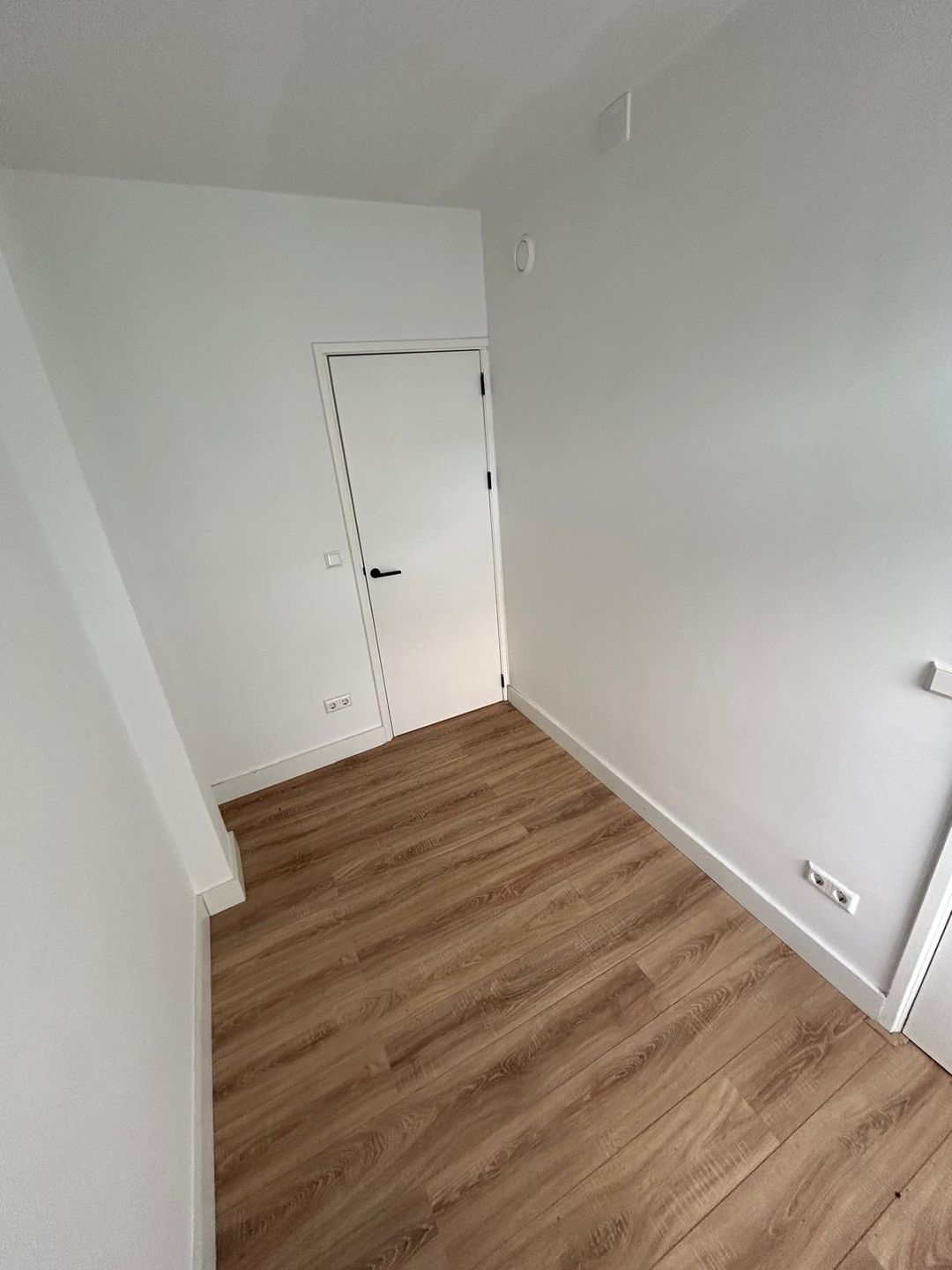 Foto 13 van Pleinweg 8-B