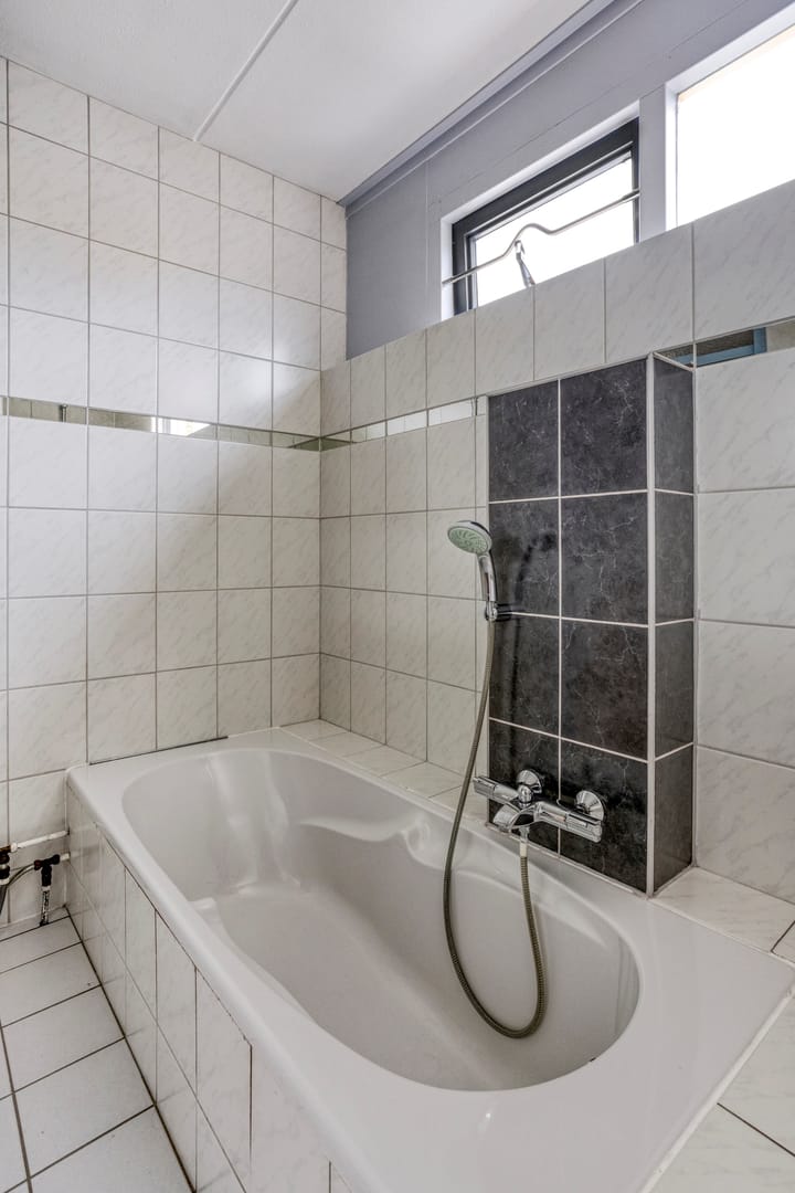 Foto 18 van Dr. W.M. Verhaarlaan 123