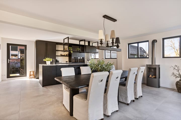 Photo 14 of Oud Adeselaan 6-A