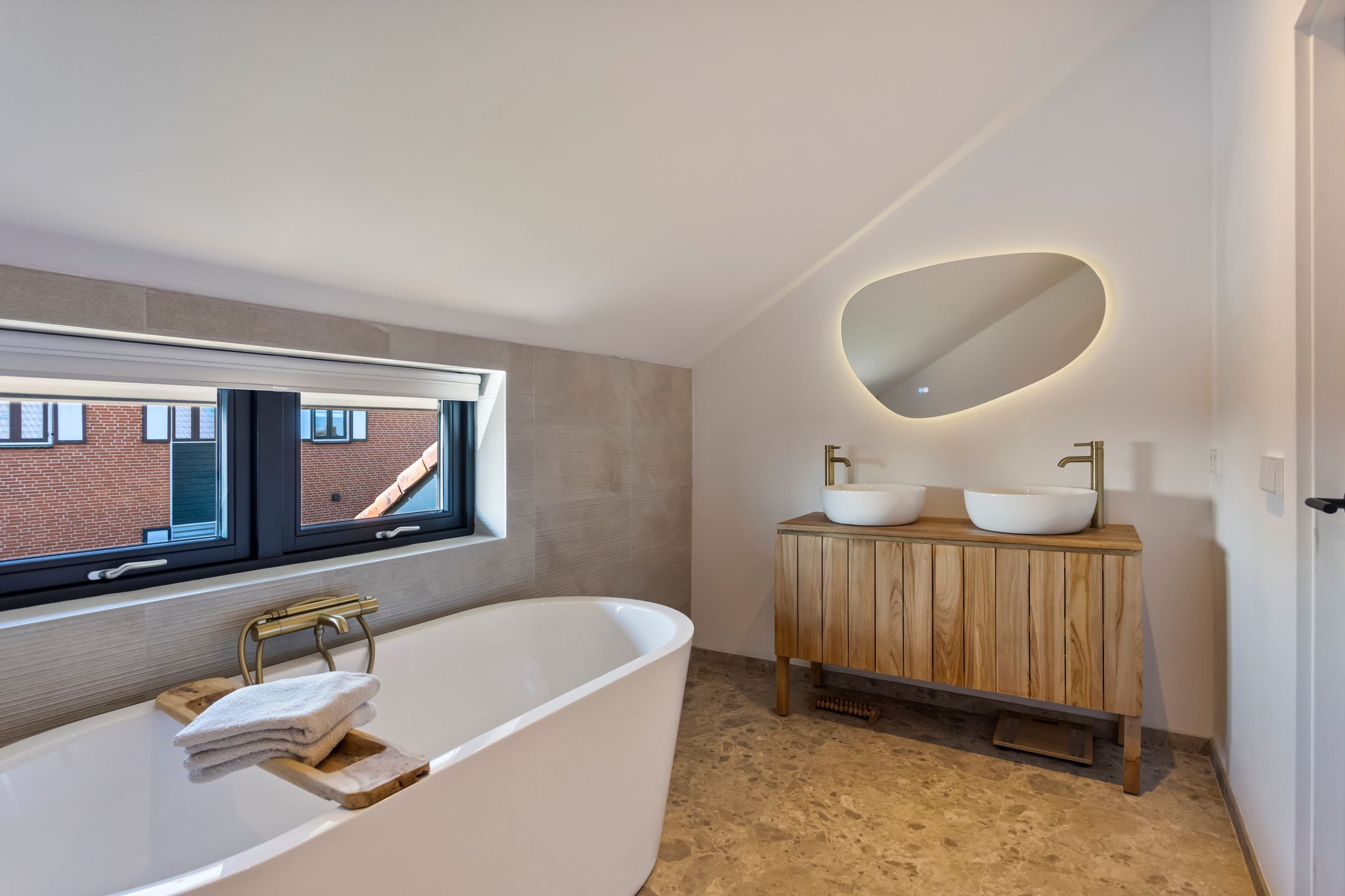 Foto 30 van Oud Adeselaan 6-A