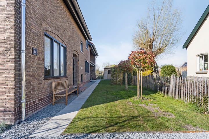 Photo 39 of Oud Adeselaan 6-A