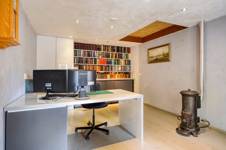 Photo 42 of Holtentorensweg 35