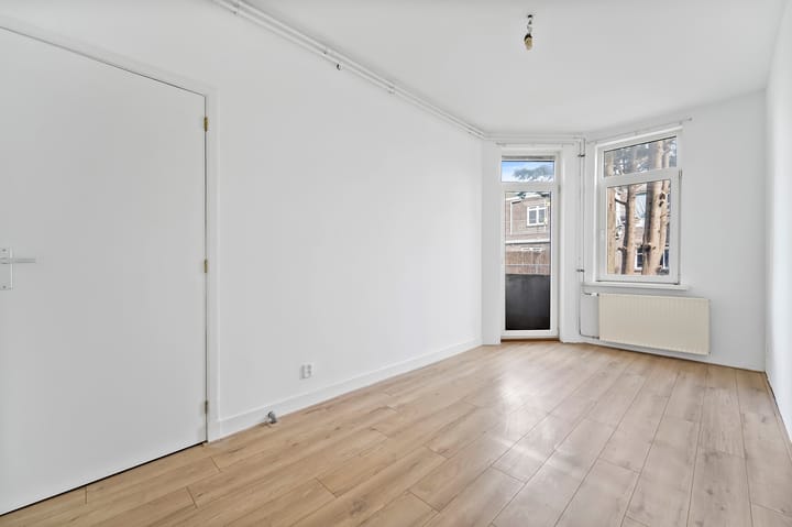 Foto 15 van Goudenregenplein 6