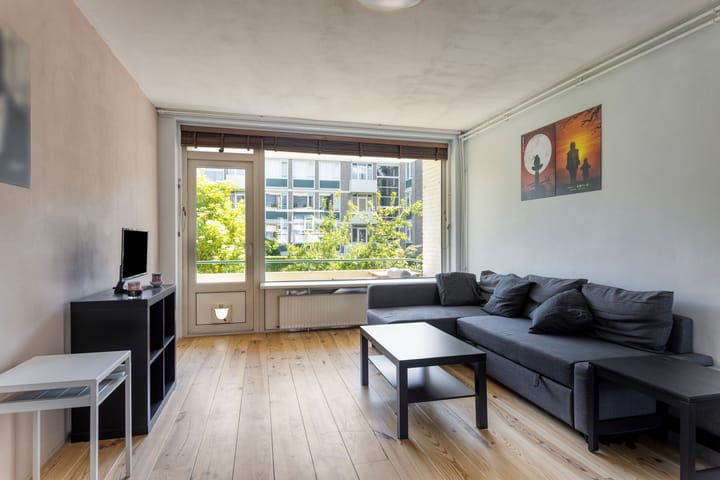 Foto 13 van Clematislaan 14