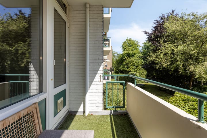 Foto 15 van Clematislaan 14