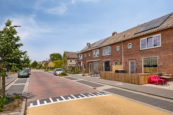 Foto 2 van de Ruijterstraat 25