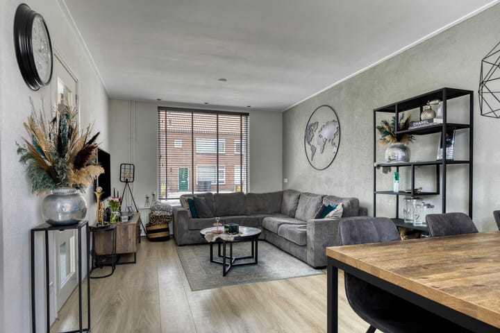 Foto 7 van de Ruijterstraat 25